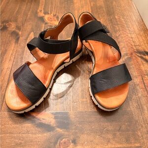 Miz Mooz Black and Tan Strappy Comfort Sandals